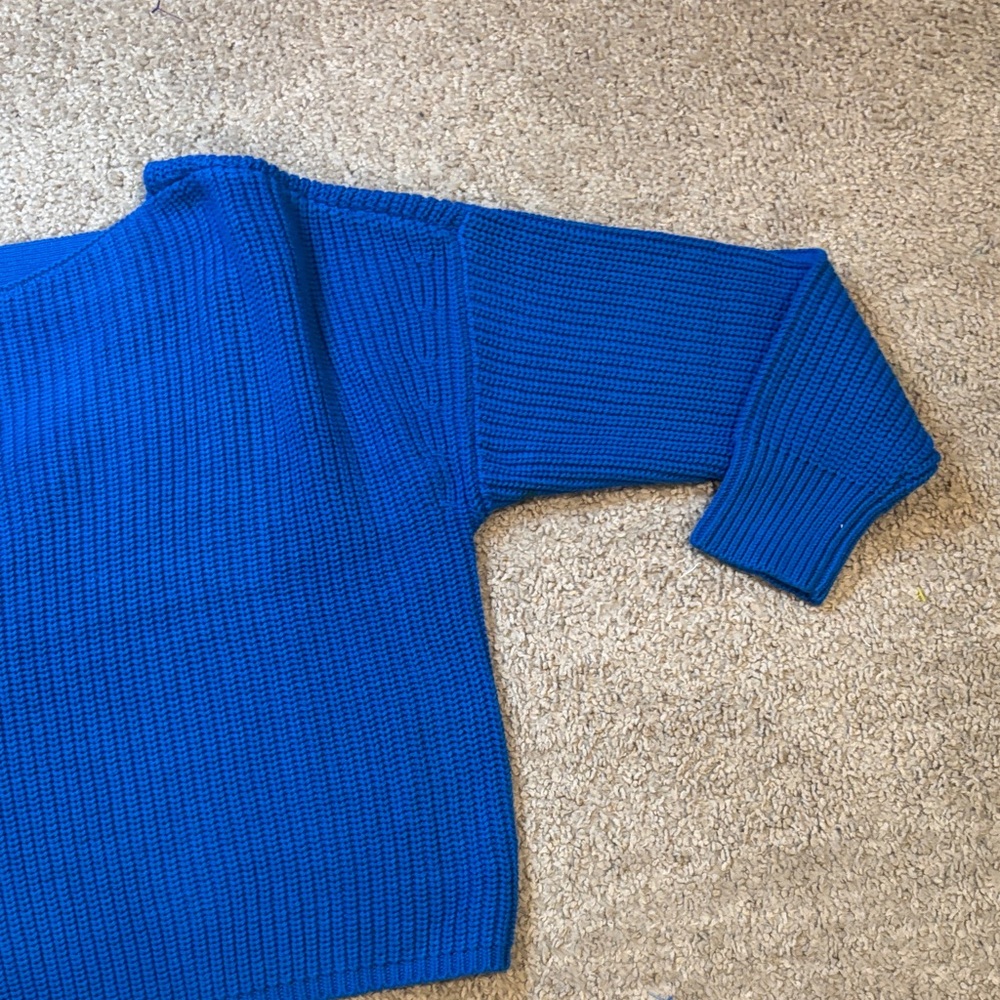 Bar III Vibrant Blue Crew Neck Sweater - Picture 3 of 7